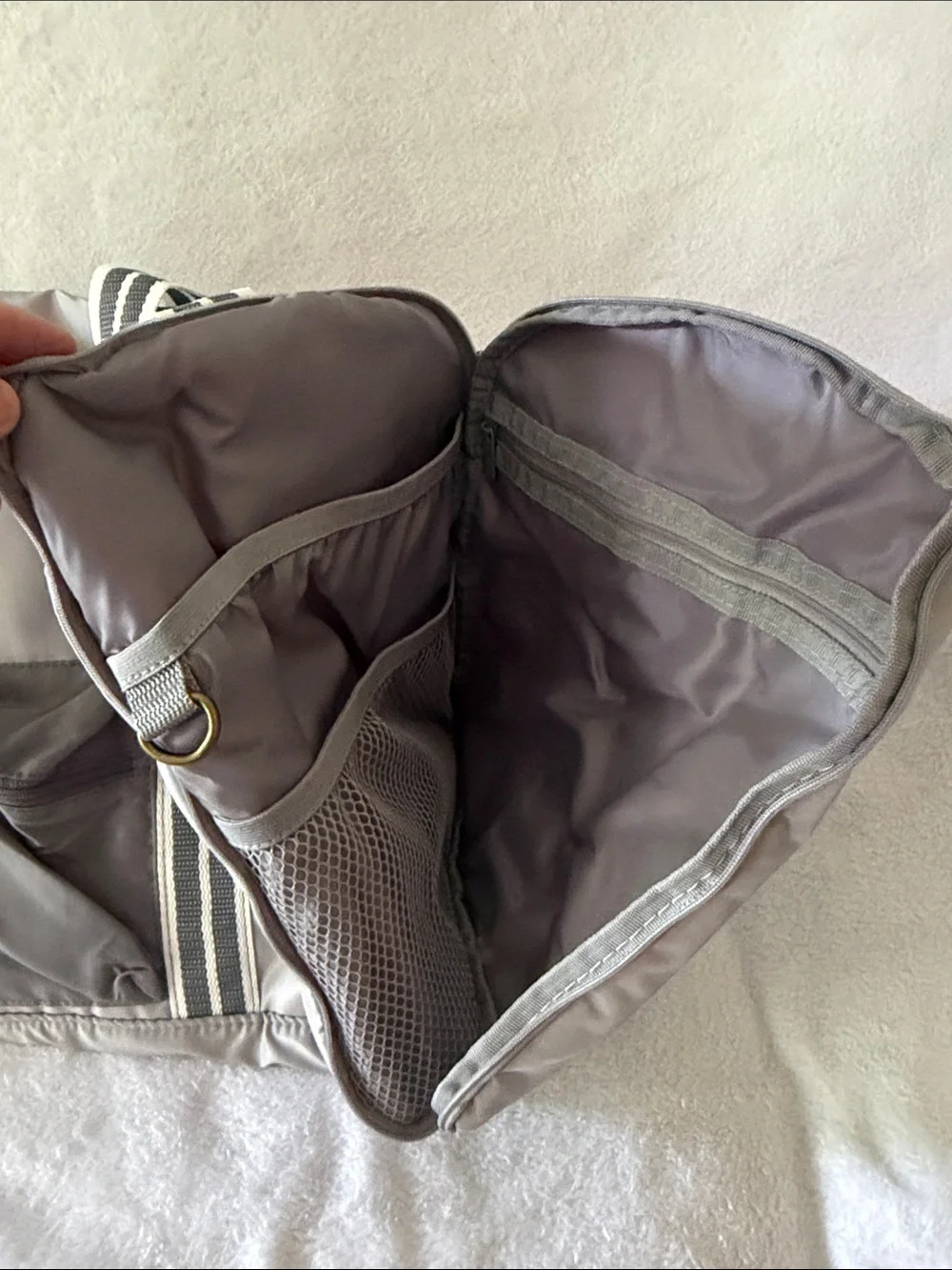 thirty-one Travel Duffle, Whisper Grey Colorblock Print